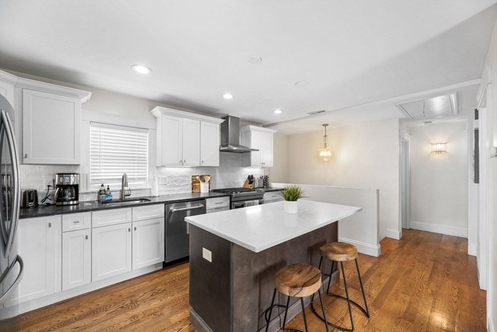 114 Moreland St #2