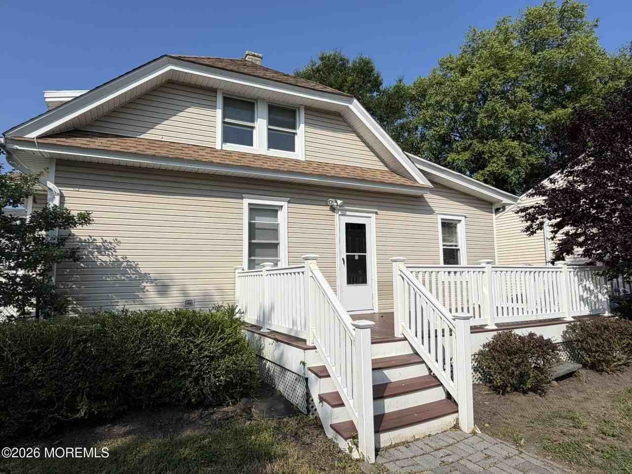 69 Dudley St - Photo 2 of 22