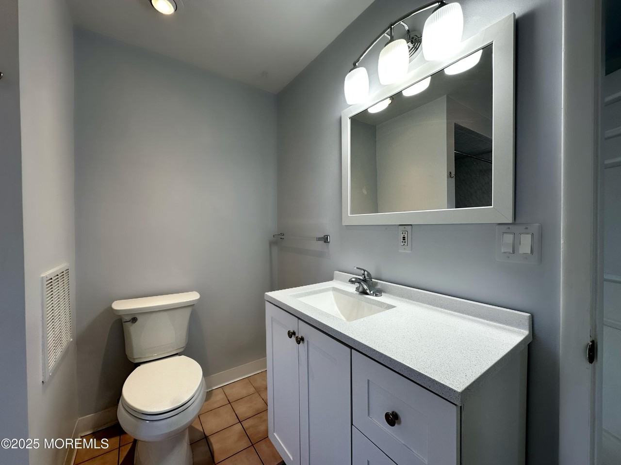 57 Osborn St #2 - Photo 6 of 14