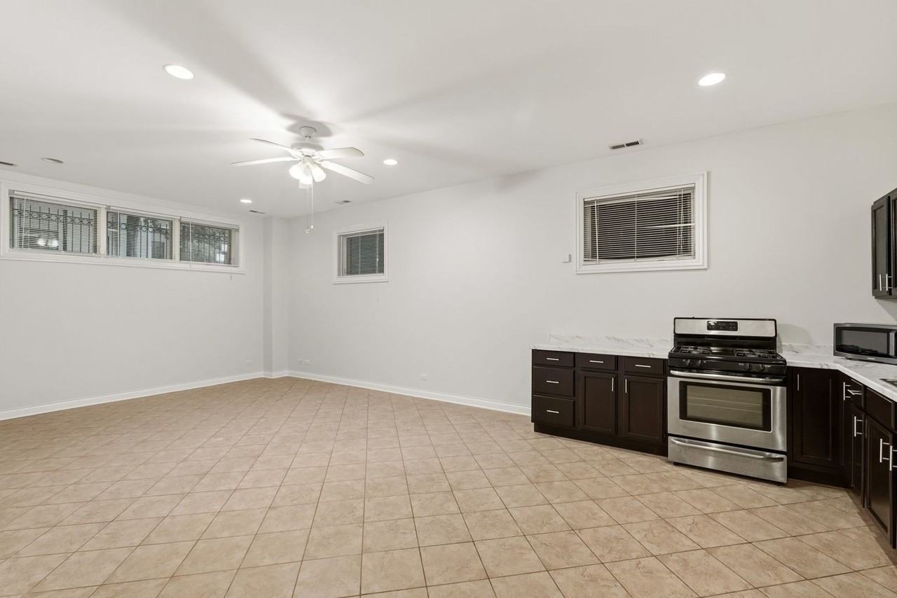 938 N Washtenaw Ave #G - Photo 2 of 14