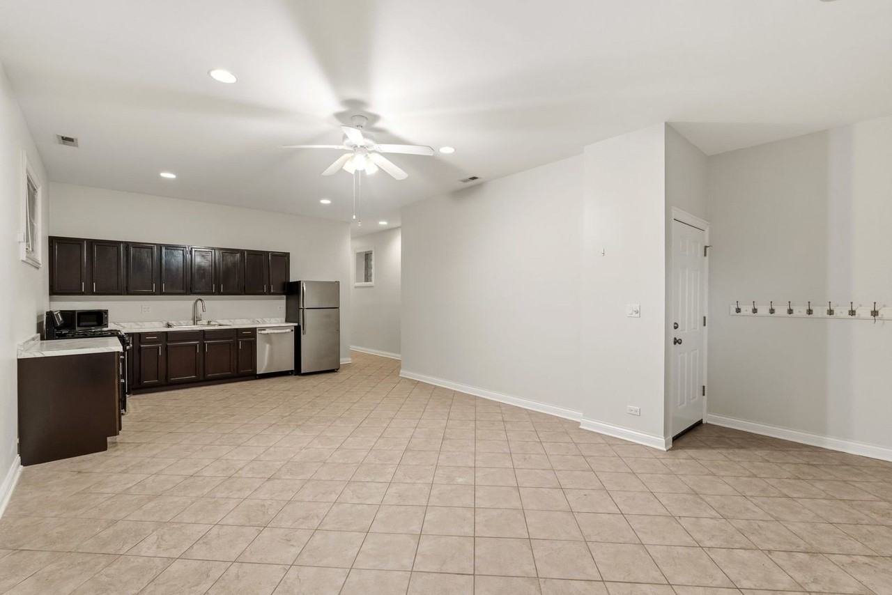 938 N Washtenaw Ave #G - Photo 5 of 14