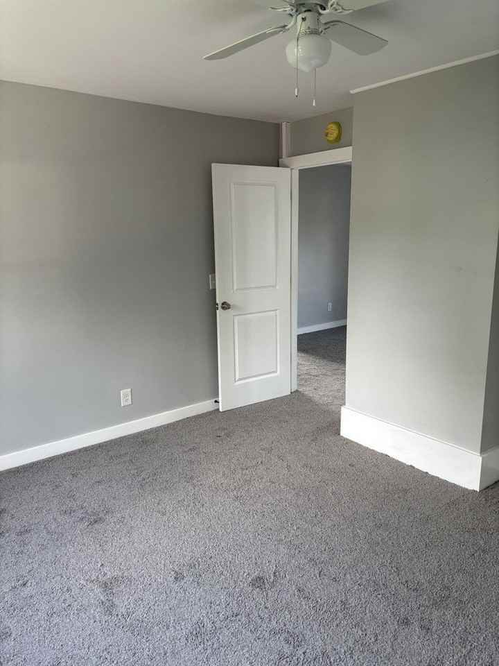 556 4th Ave #556 - Photo 4 of 7