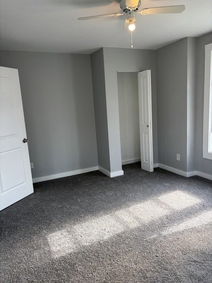 556 4th Ave #556 - Photo 7 of 7