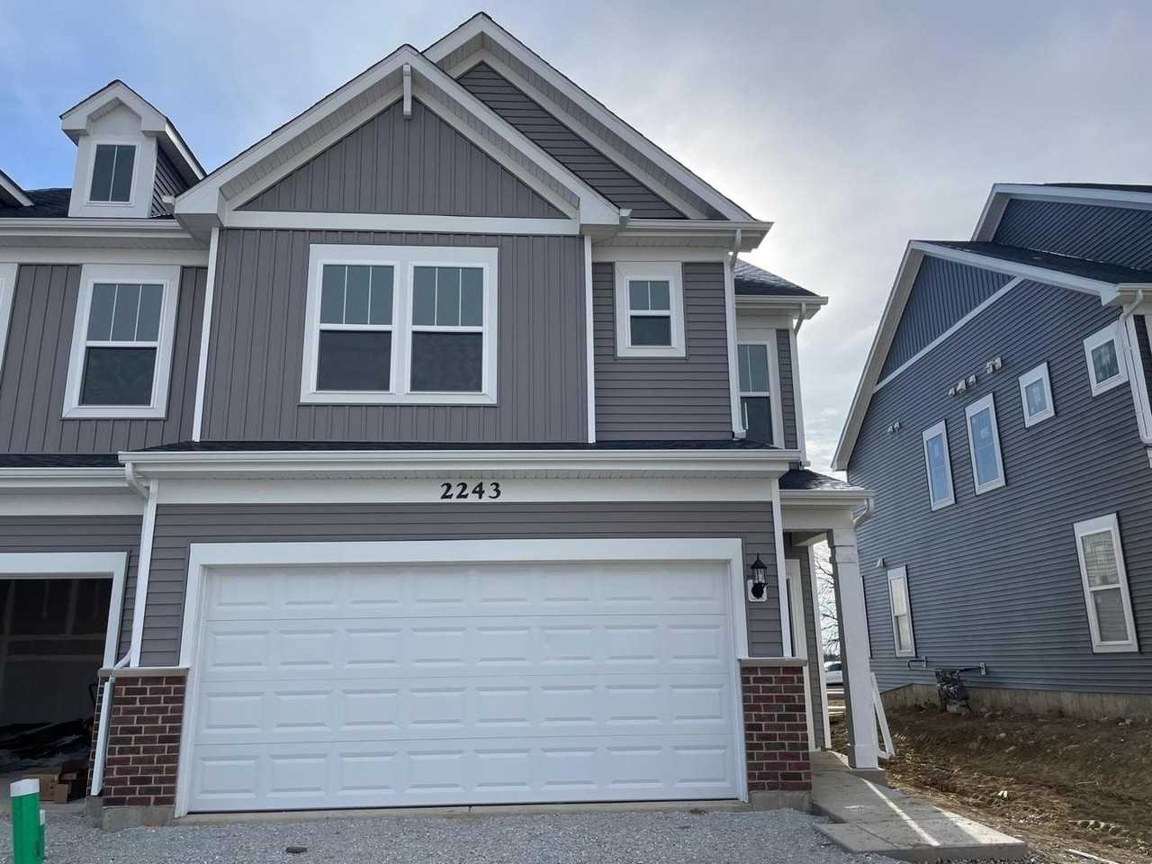 2243 Horseshoe Cir #2243