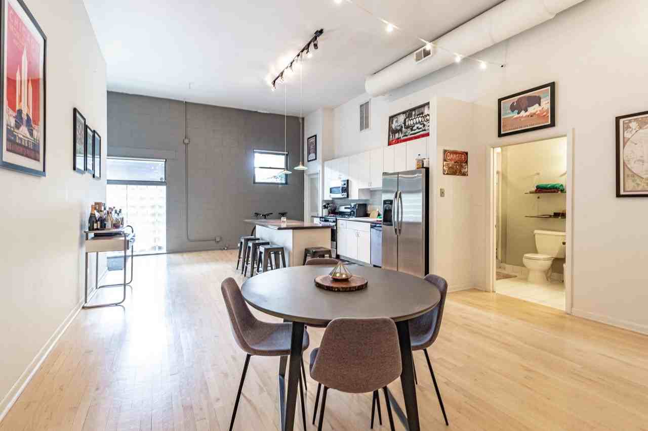 400 N Racine Ave #110B - Photo 6 of 17