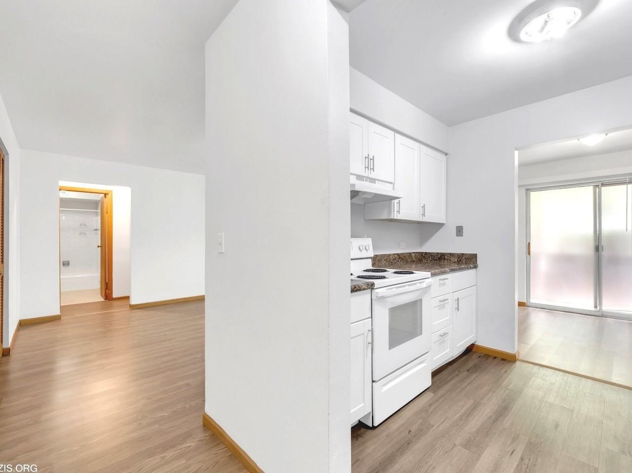1156 Osterman Ave #B - Photo 4 of 14