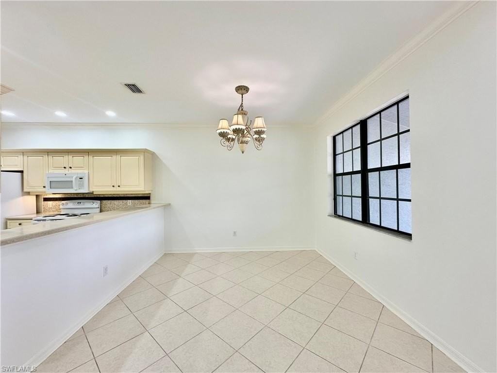 15031 Summit Place Cir #42 - Photo 4 of 37