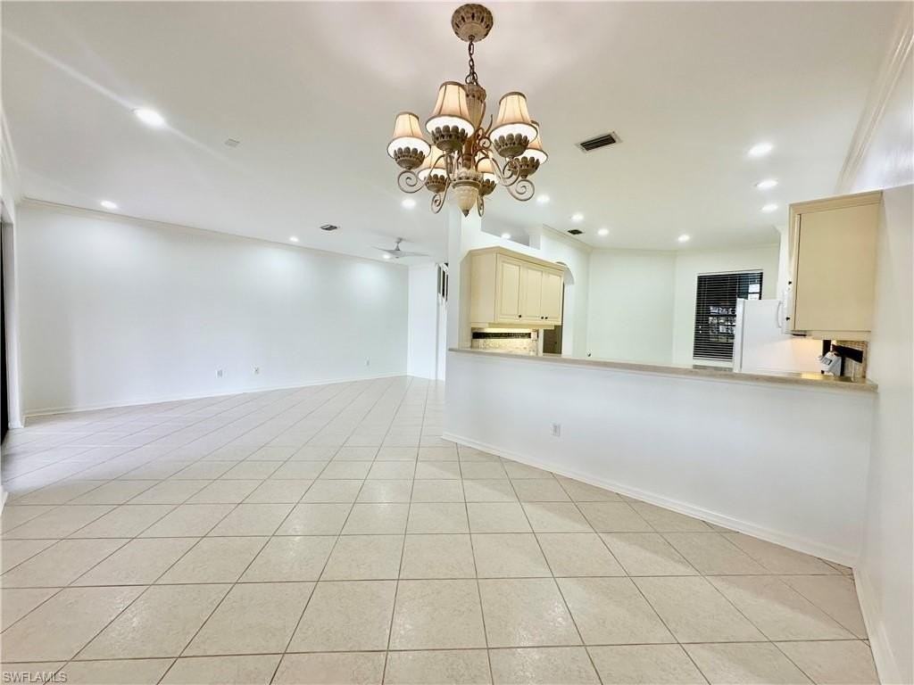 15031 Summit Place Cir #42 - Photo 5 of 37