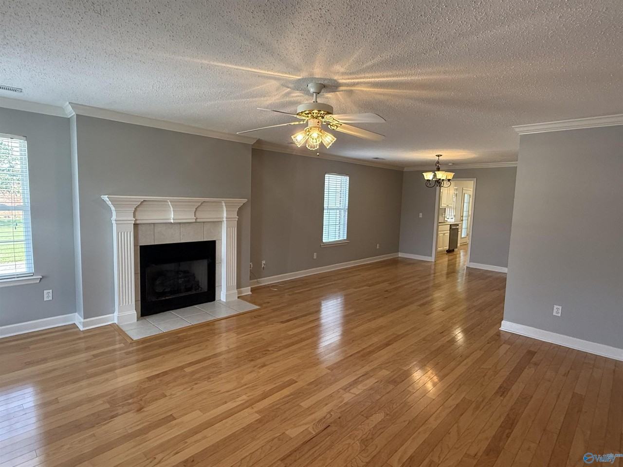 5308 Frankford Dr Se - Photo 3 of 17