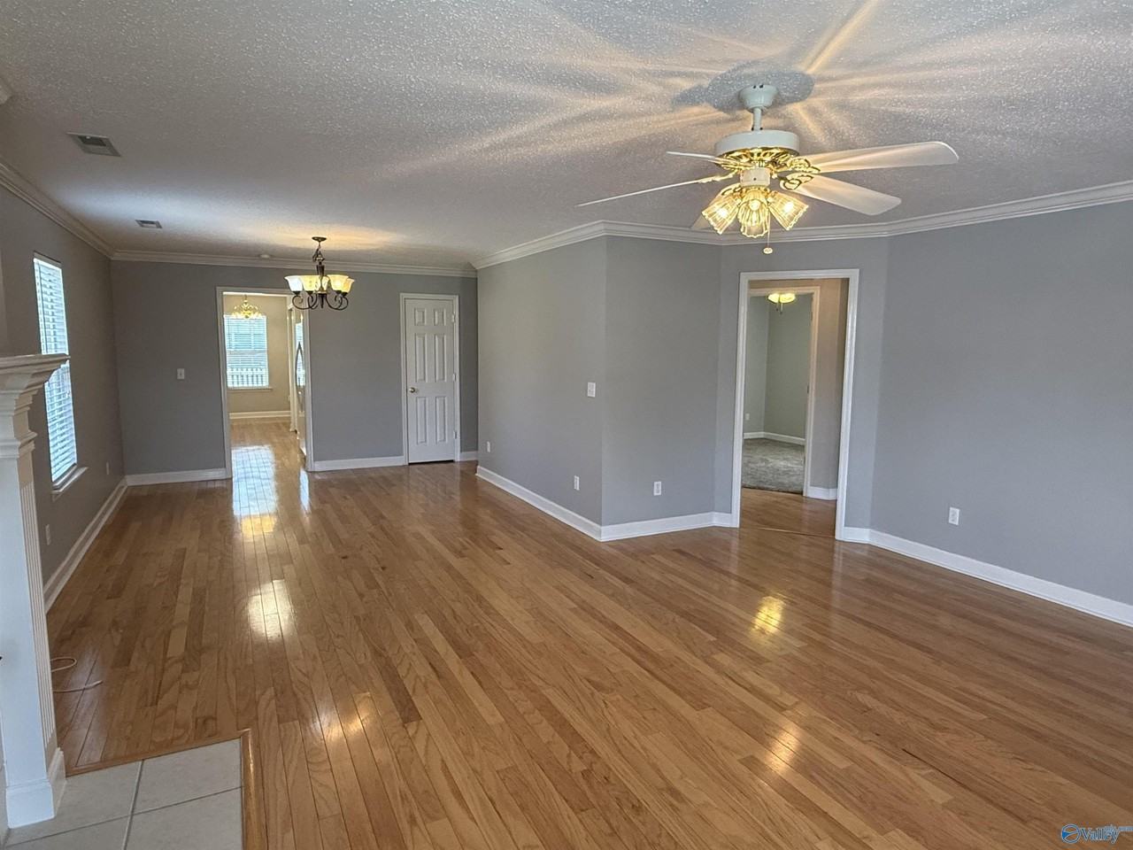 5308 Frankford Dr Se - Photo 4 of 17