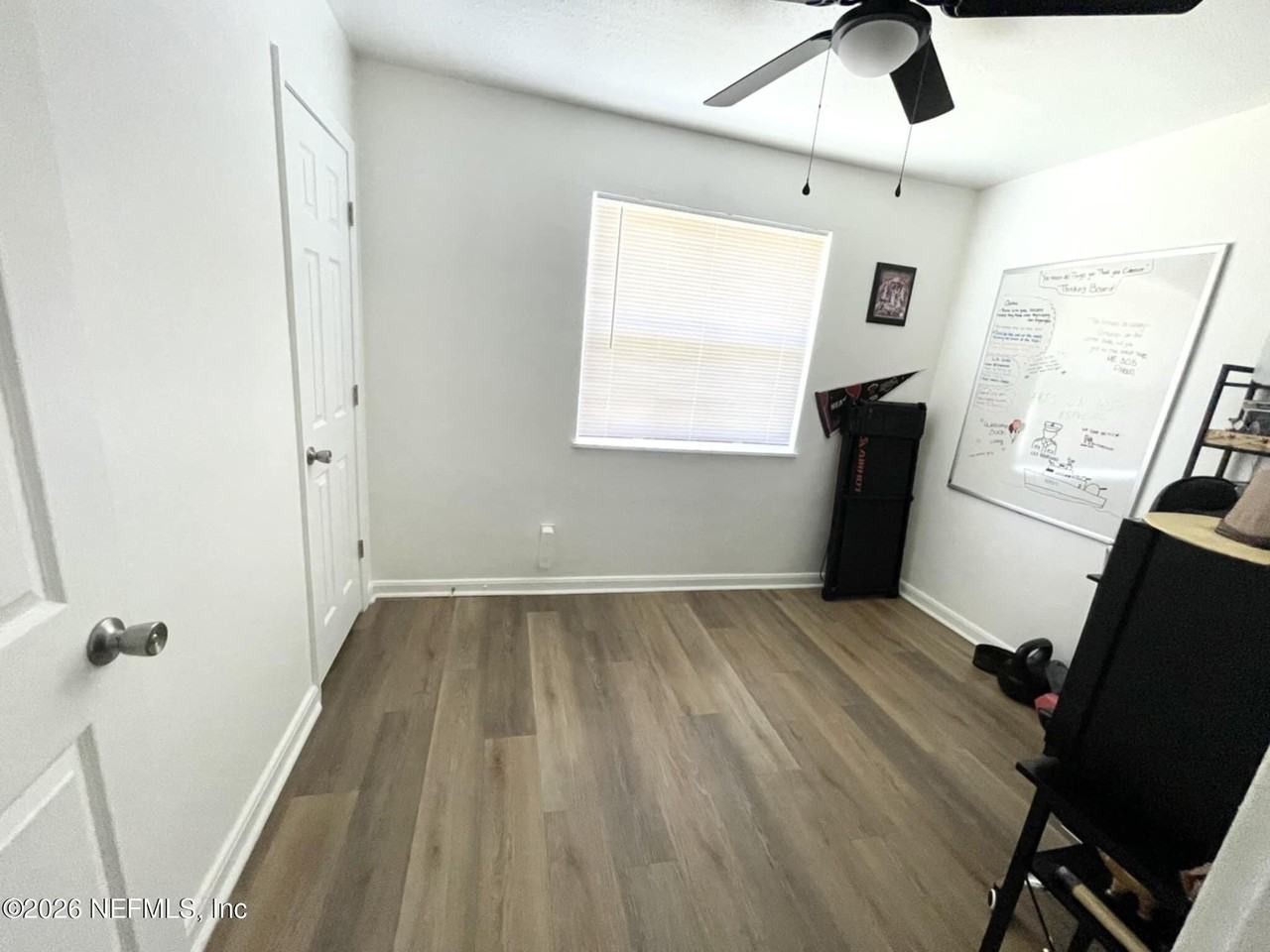 5949 Maple Leaf Dr N - Photo 6 of 11