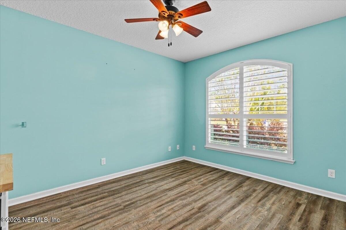 1201 E Redrock Ridge Ave - Photo 6 of 50