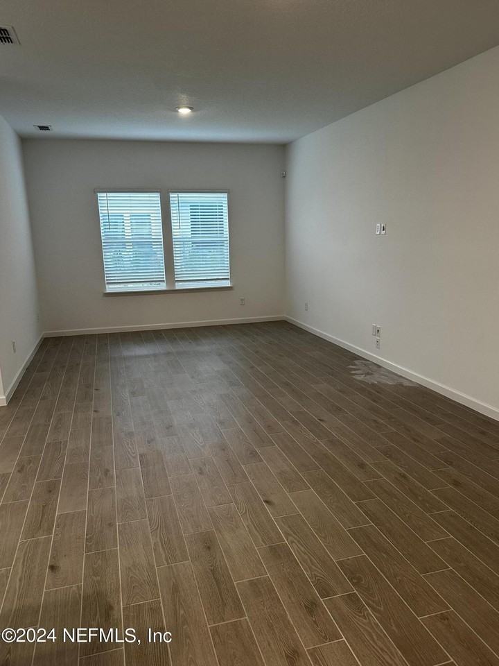 4387 Leeward Breeze Loop - Photo 6 of 42