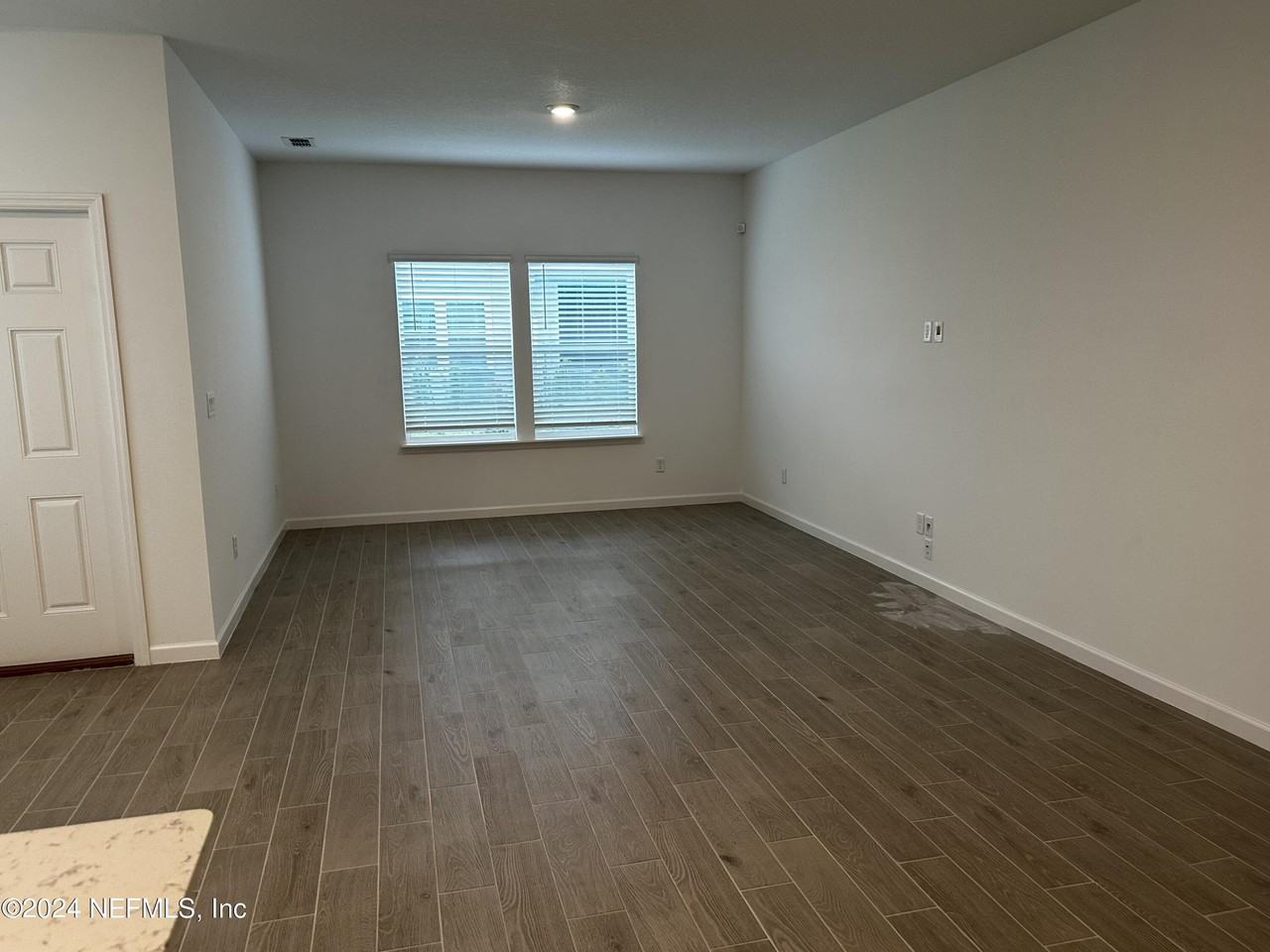 4387 Leeward Breeze Loop - Photo 7 of 42