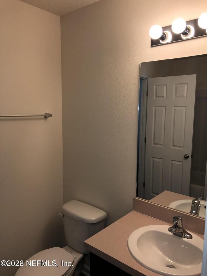 57 Scotch Pebble Dr - Photo 4 of 17