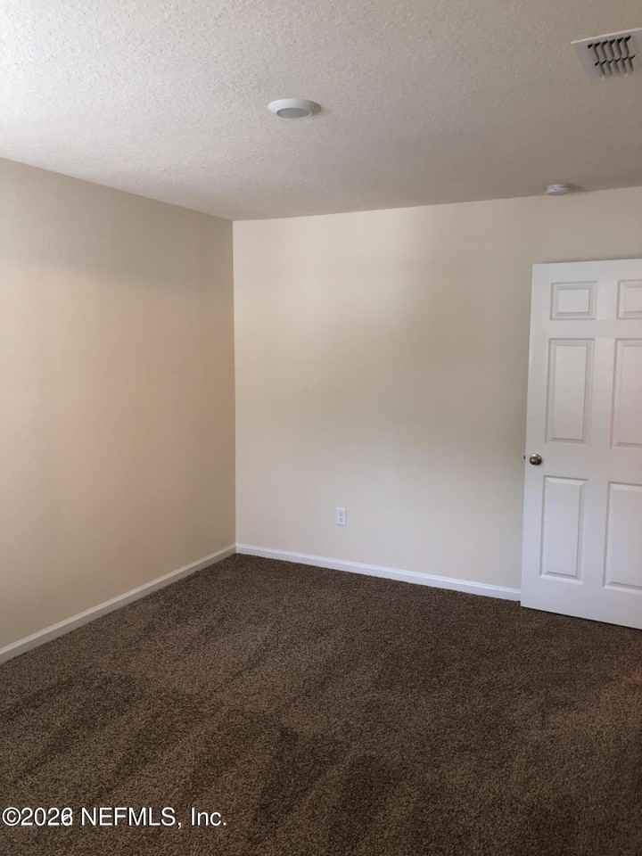 57 Scotch Pebble Dr - Photo 5 of 17