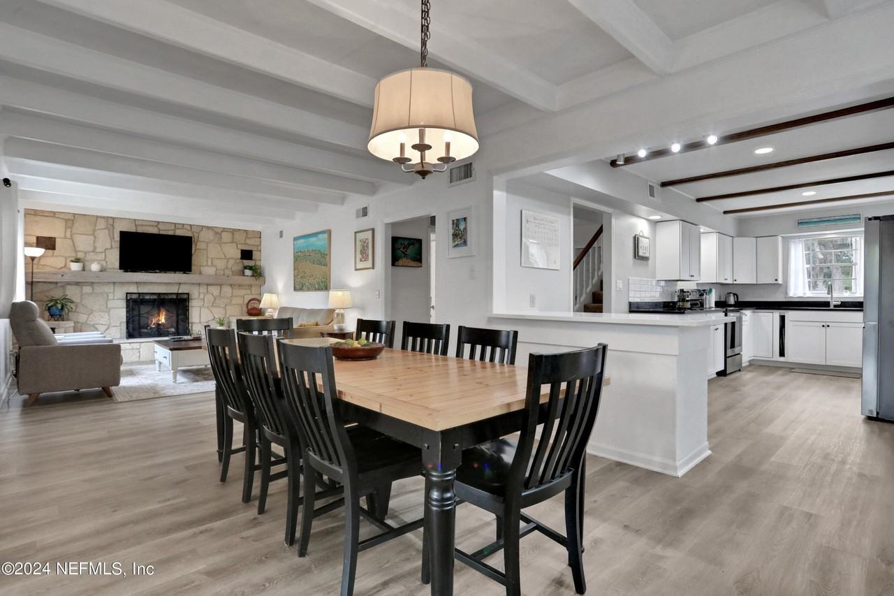 29 Nelmar Ave - Photo 4 of 50