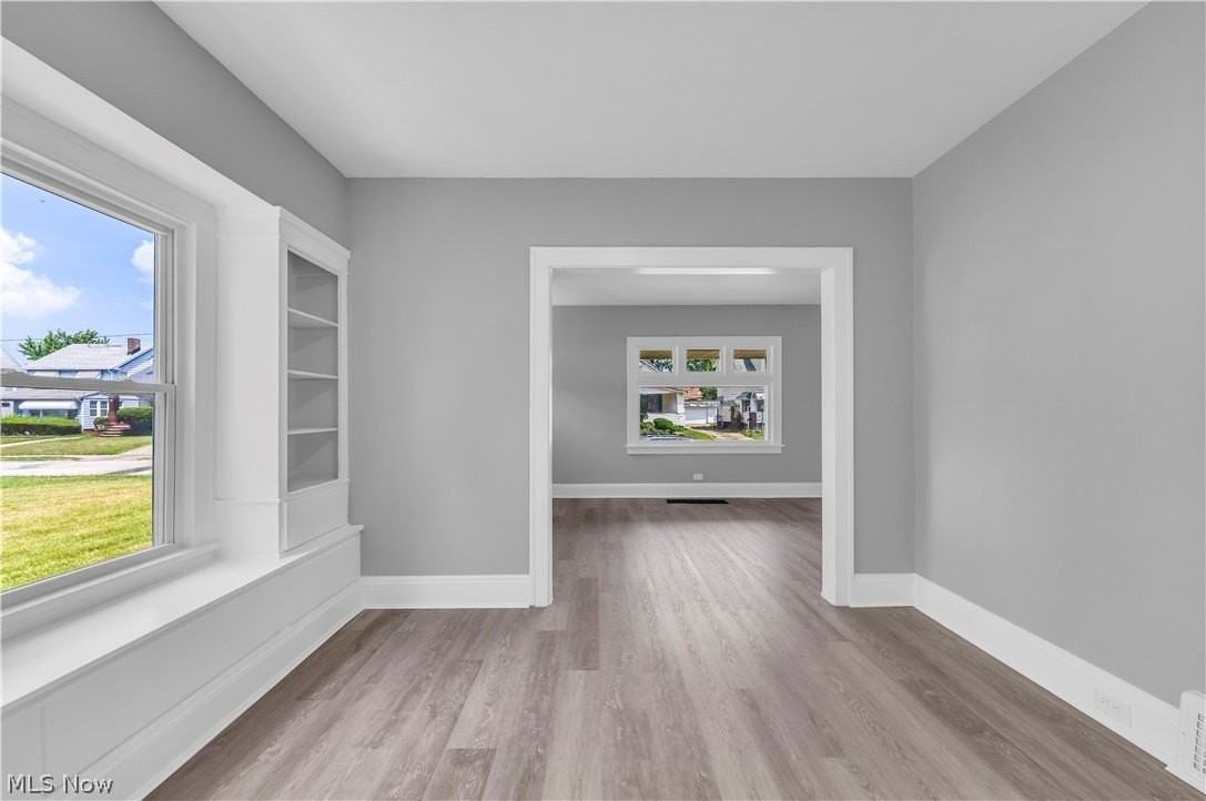 13722 Saybrook Ave - Photo 6 of 27