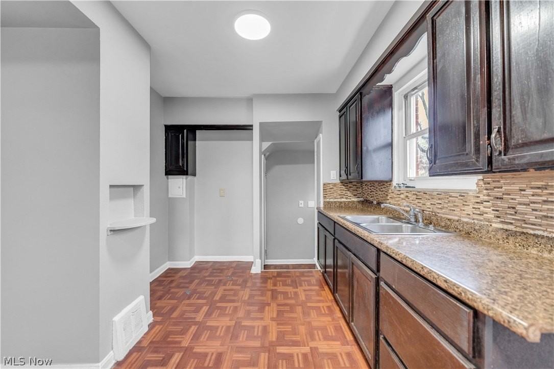 15205 Judson Dr - Photo 6 of 26