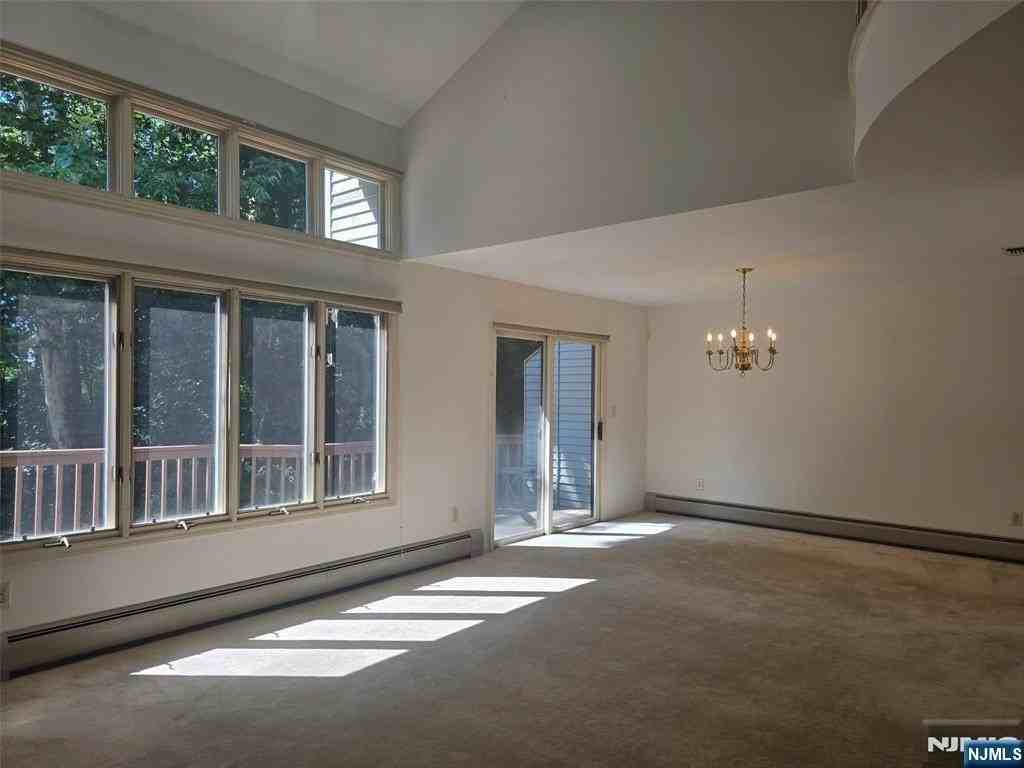 87 Lakeview Dr - Photo 4 of 45