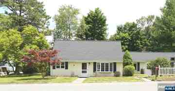featured image of 59 Pine St