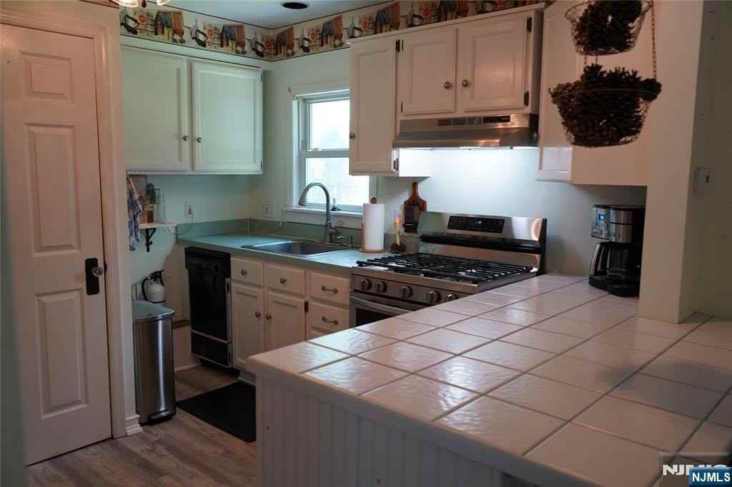 59 Pine St - Photo 5 of 19