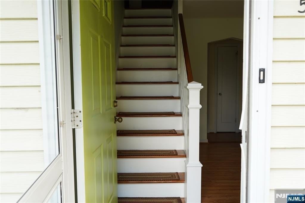 59 Pine St - Photo 7 of 19