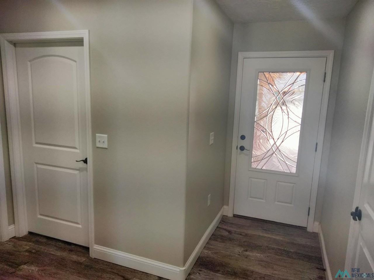 2115 Roadrunner Ln - Photo 5 of 30