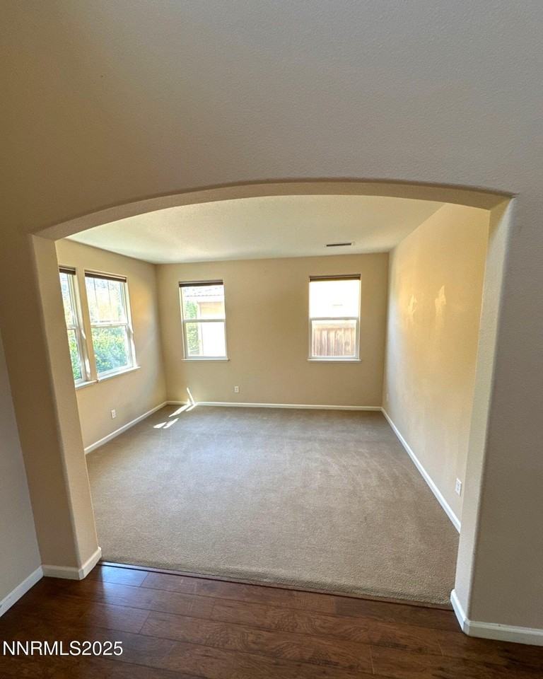 545 Terracina Way - Photo 2 of 26