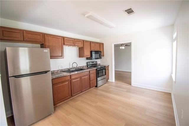 161 S 8th St - Photo 3 of 10
