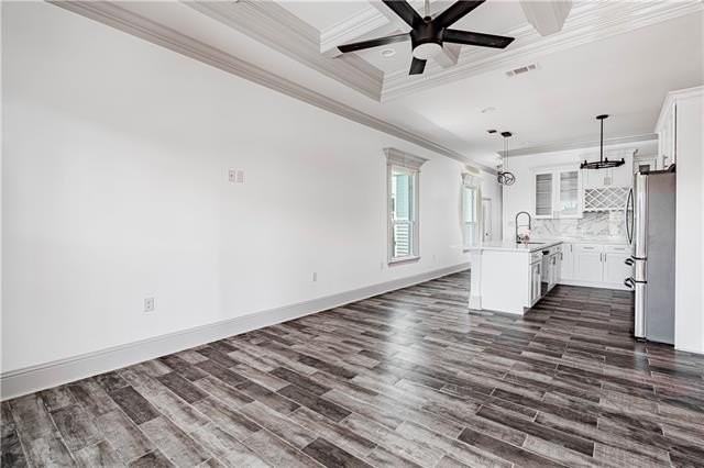 8513 Palmetto St - Photo 3 of 22
