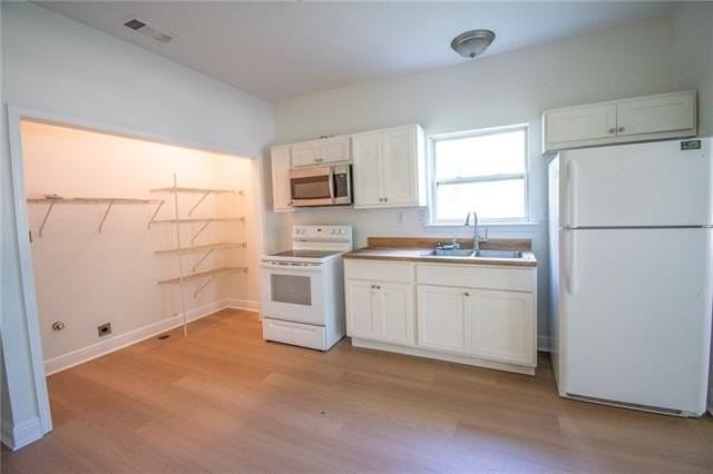 902 E Hanson Ave - Photo 3 of 8