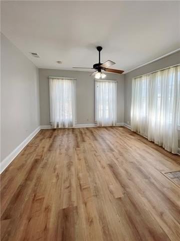 1240 Pleasant St - Photo 4 of 11
