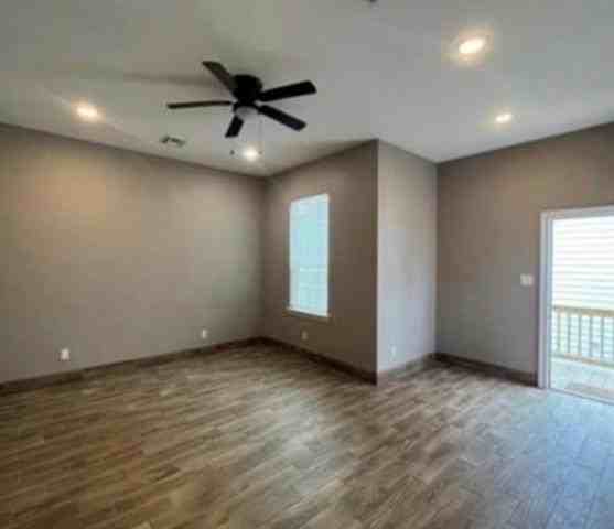 3531 Kings Dr - Photo 2 of 9