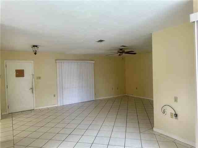 677 Fairlawn Dr - Photo 6 of 15