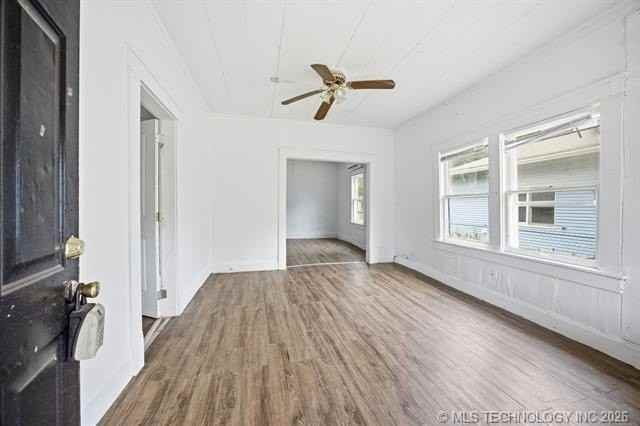 908 N Collins Ave - Photo 2 of 19