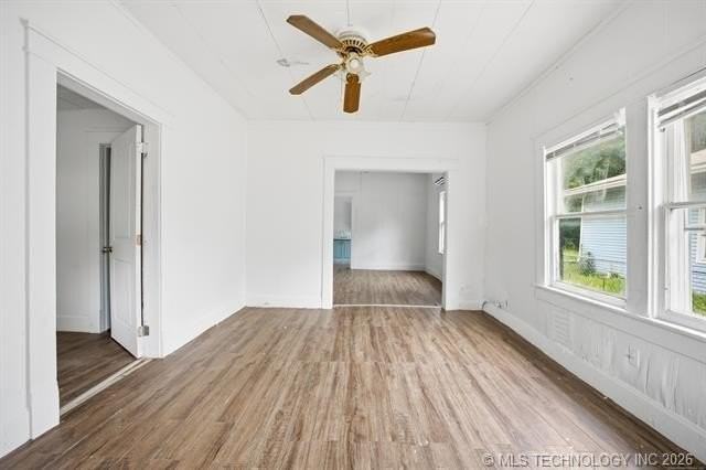 908 N Collins Ave - Photo 3 of 19