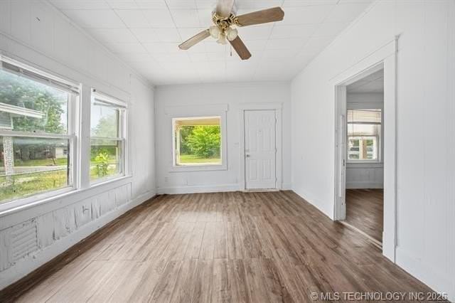 908 N Collins Ave - Photo 4 of 19