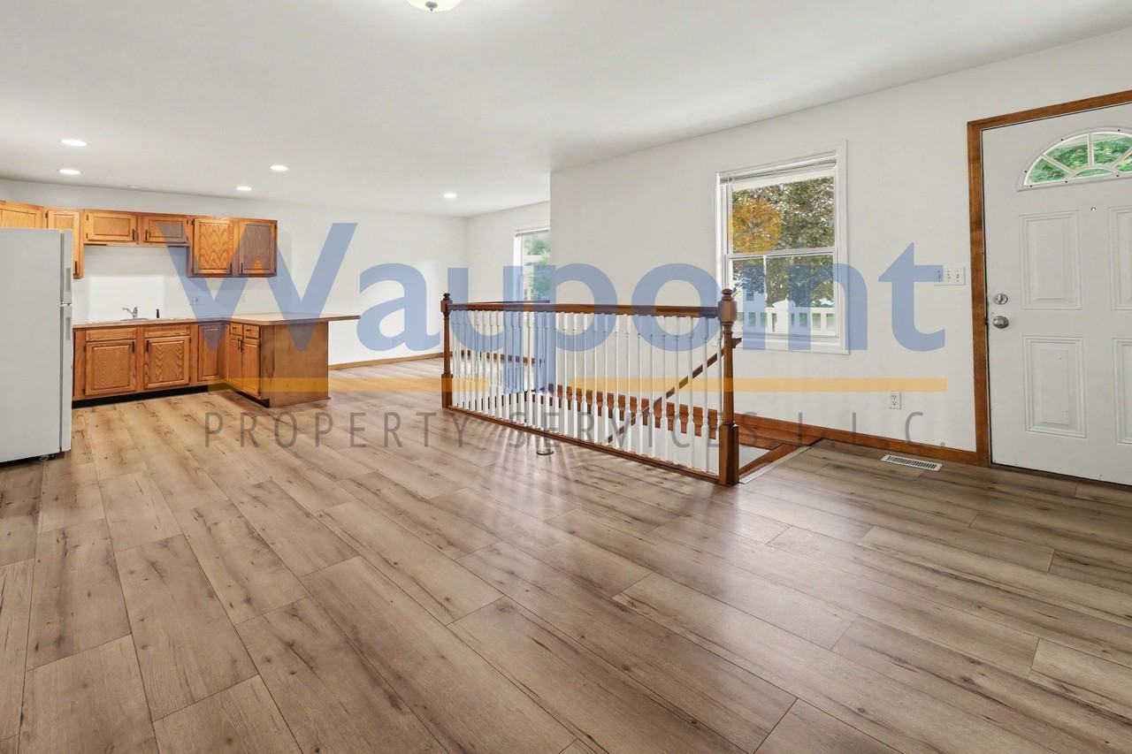 Montcalm Duplex - 312 #312 - Photo 5 of 14