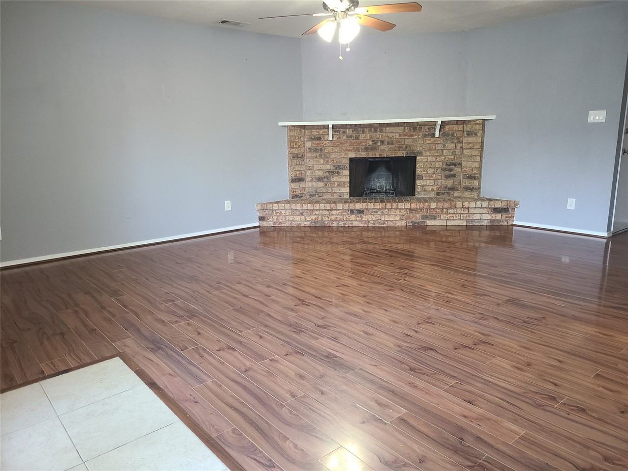 5644 Perrin St - Photo 2 of 16