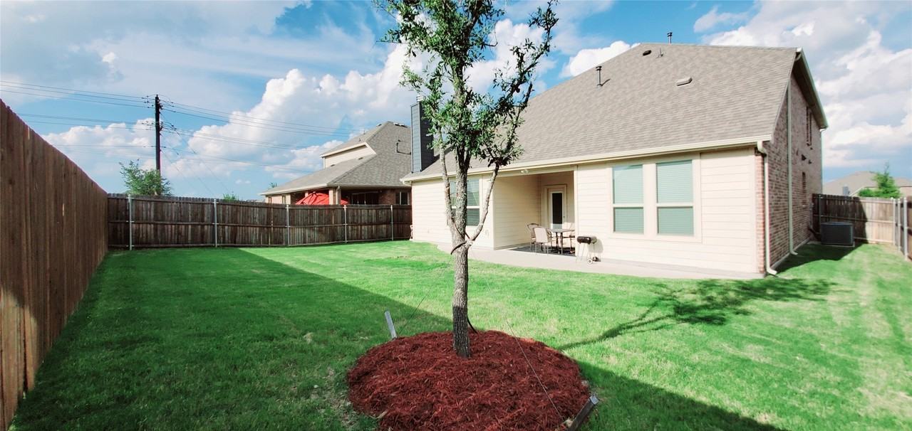 104 Rustic Oak Ln - Photo 4 of 40