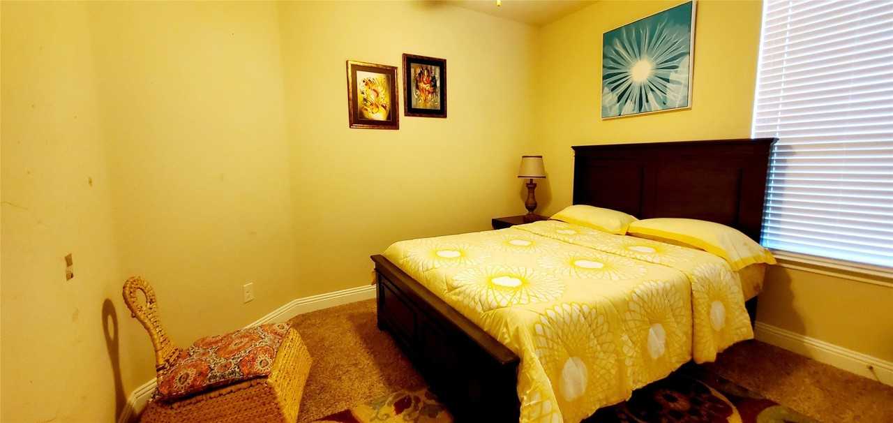 104 Rustic Oak Ln - Photo 6 of 40