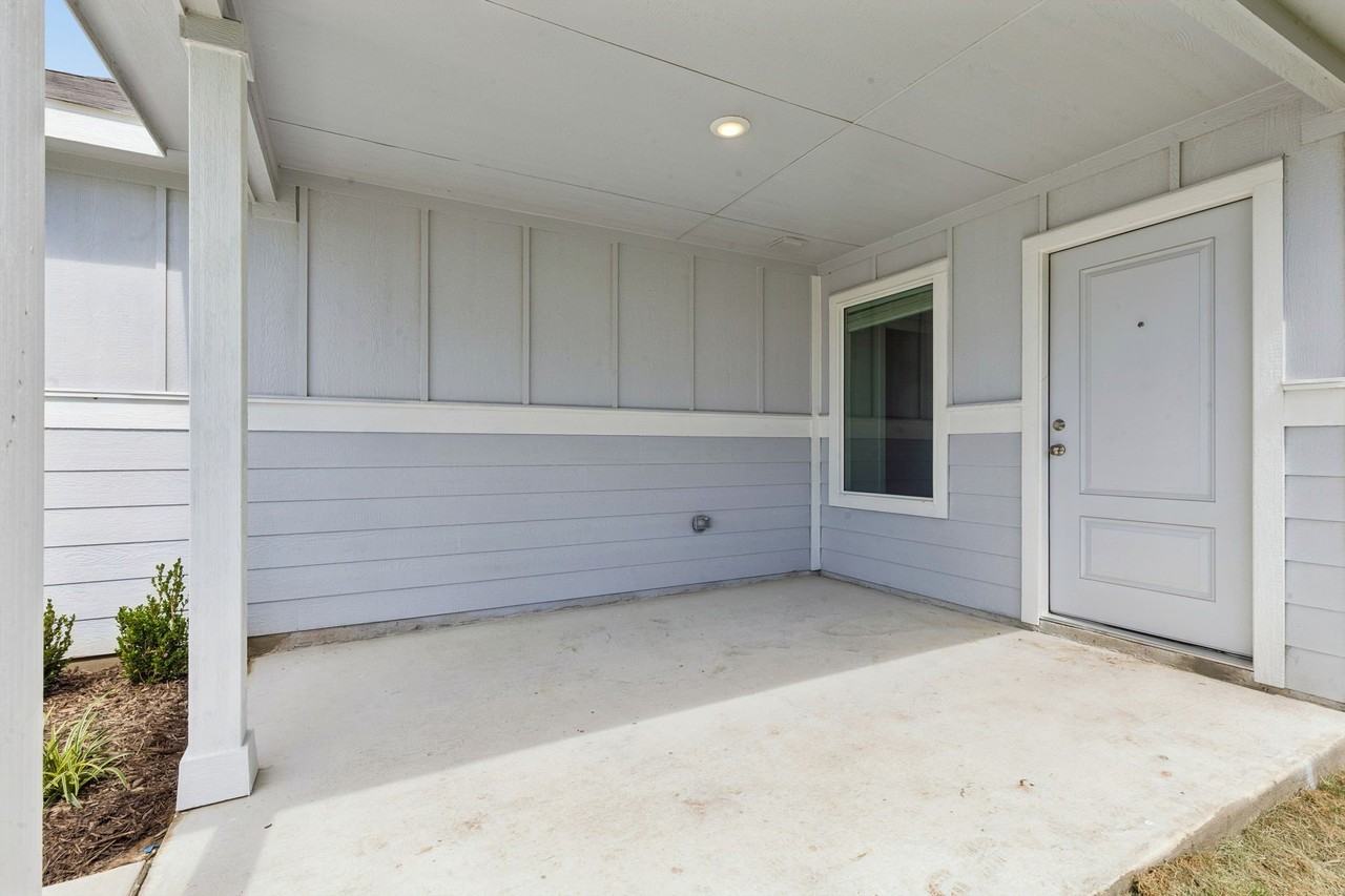 3108 Lynmar Ln - Photo 4 of 30
