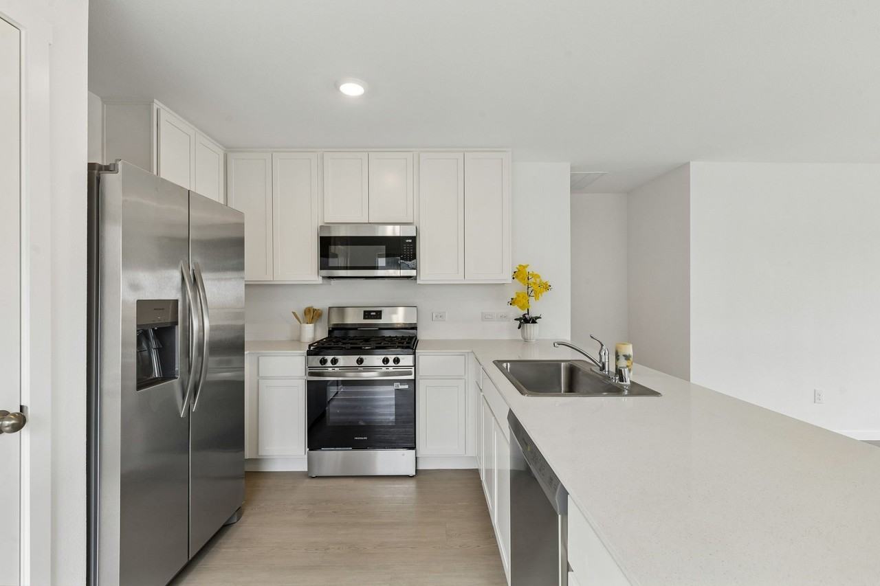 3108 Lynmar Ln - Photo 7 of 30