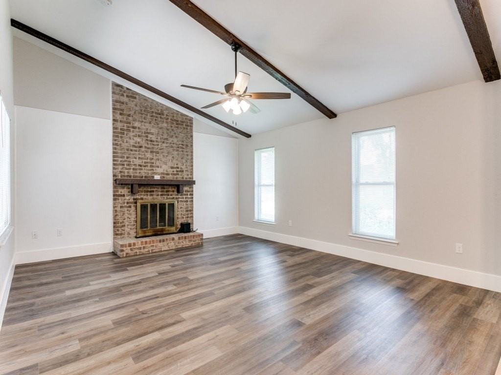 1607 Glenhill Ln - Photo 2 of 12