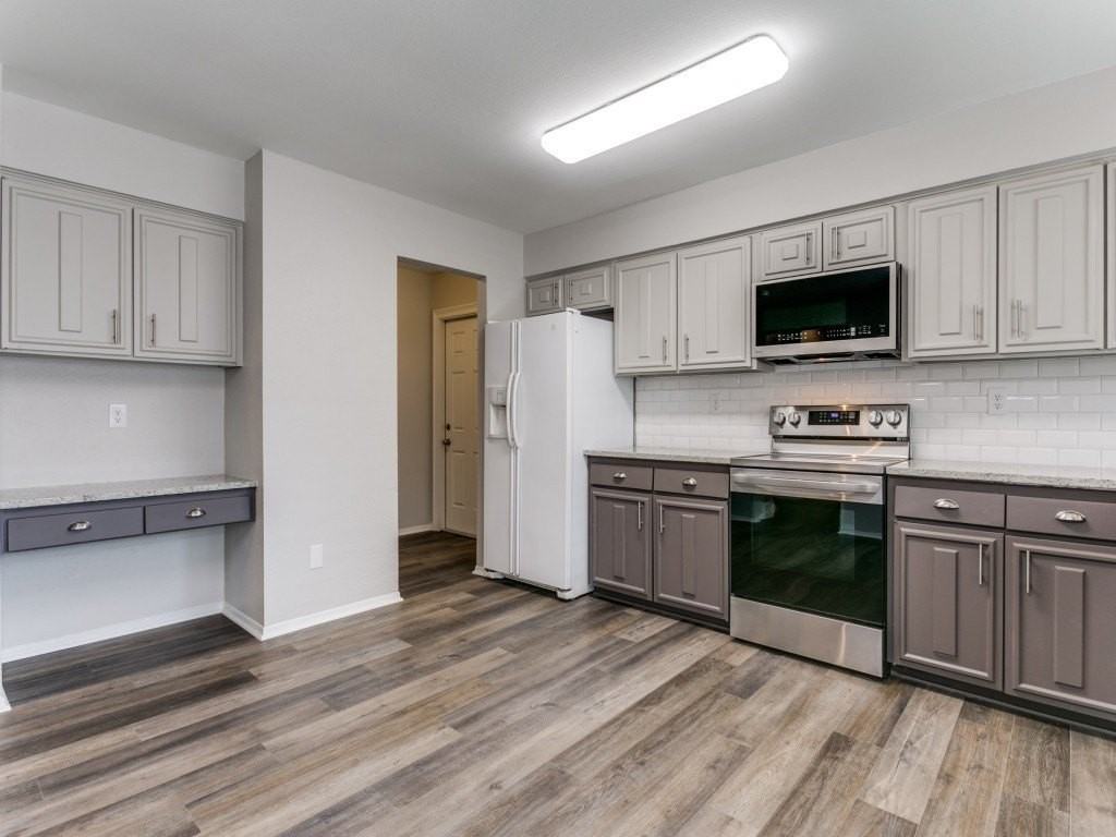 1607 Glenhill Ln - Photo 5 of 12