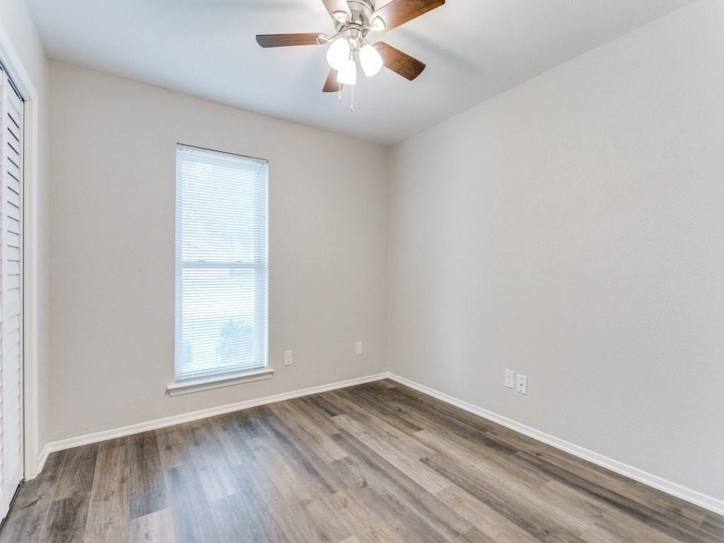 1607 Glenhill Ln - Photo 6 of 12