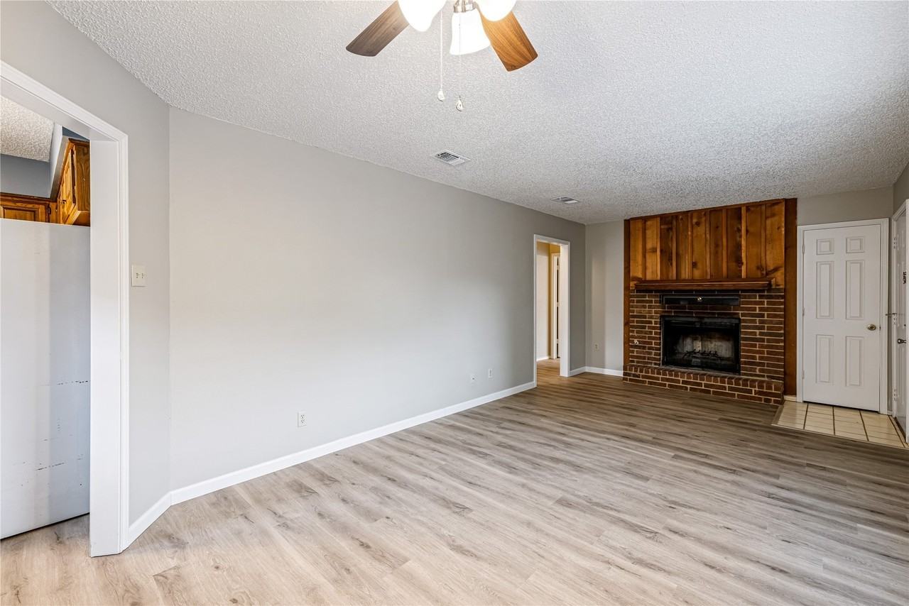 321 Gardenview St - Photo 7 of 25