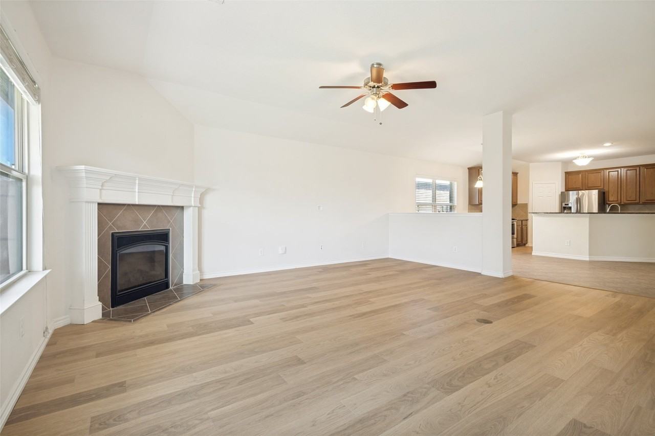 1212 Villa Paloma Blvd - Photo 6 of 25