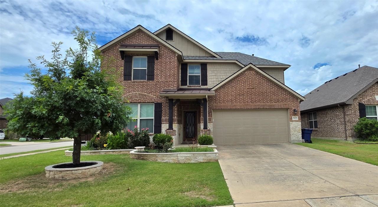 3412 Canyon Lake Dr - Photo 2 of 25